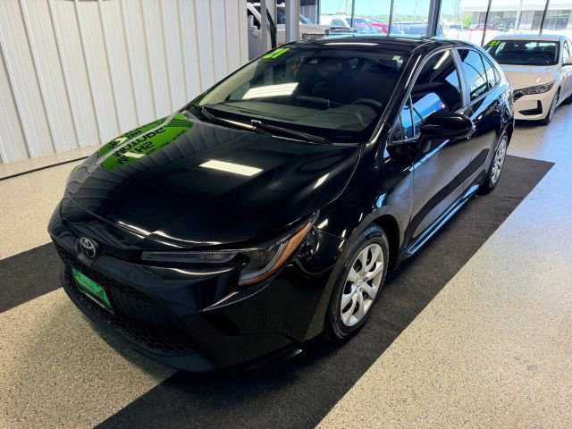 Used 2021 Toyota Corolla LE FWD image 1