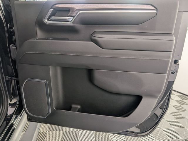 Certified 2024 Chevrolet Silverado 2500 LTZ w/ LTZ Plus Package image 32