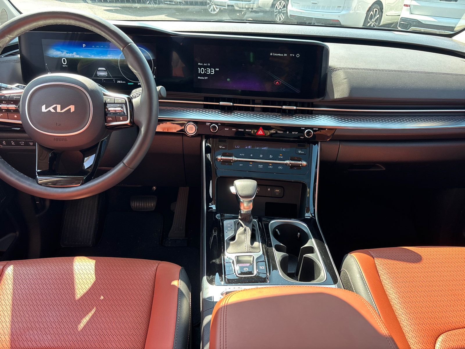Used 2024 Kia Carnival SX Prestige FWD image 29
