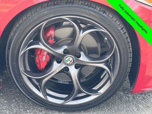 Used 2017 Alfa Romeo Giulia Ti w/ TI 19" Sport Package image 32