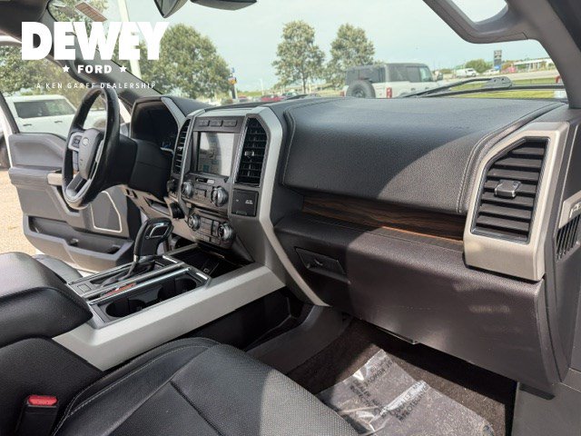 Used 2017 Ford F150 Lariat w/ Equipment Group 502A Luxury AWD/4WD image 38
