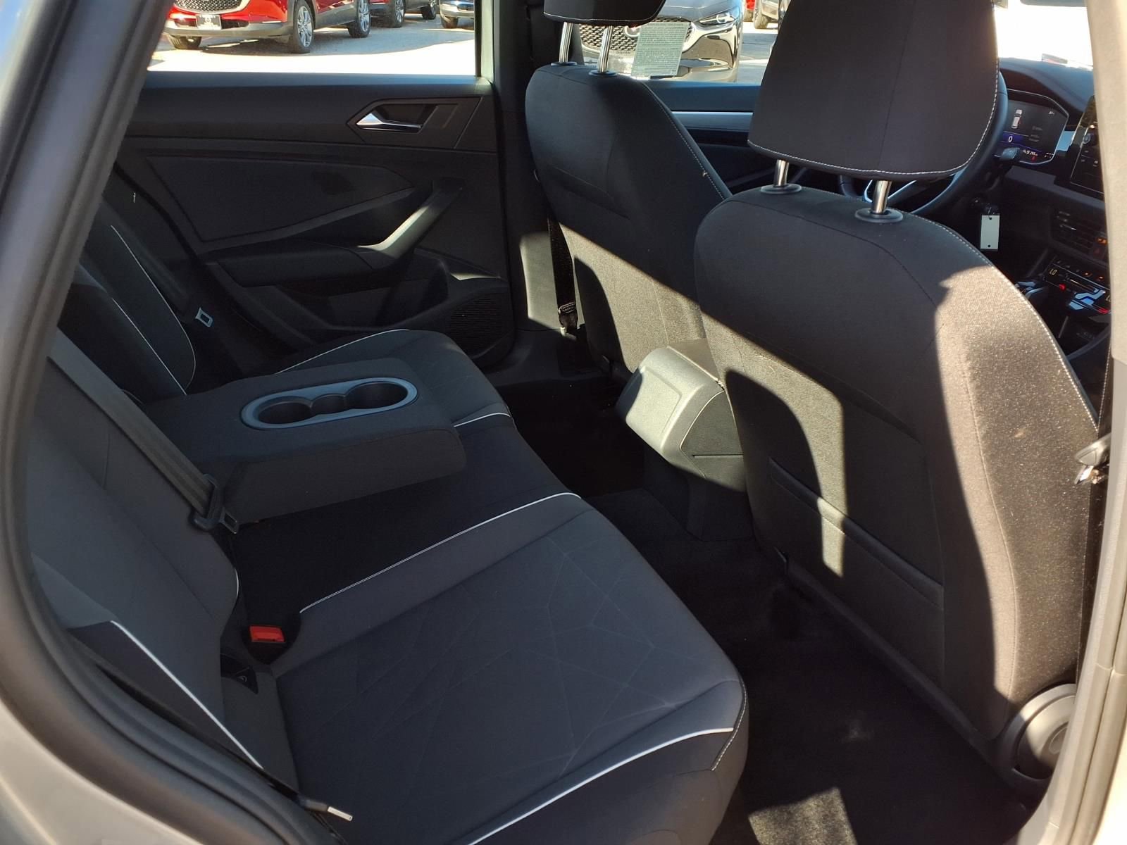 Certified 2025 Volkswagen Jetta Sport image 23