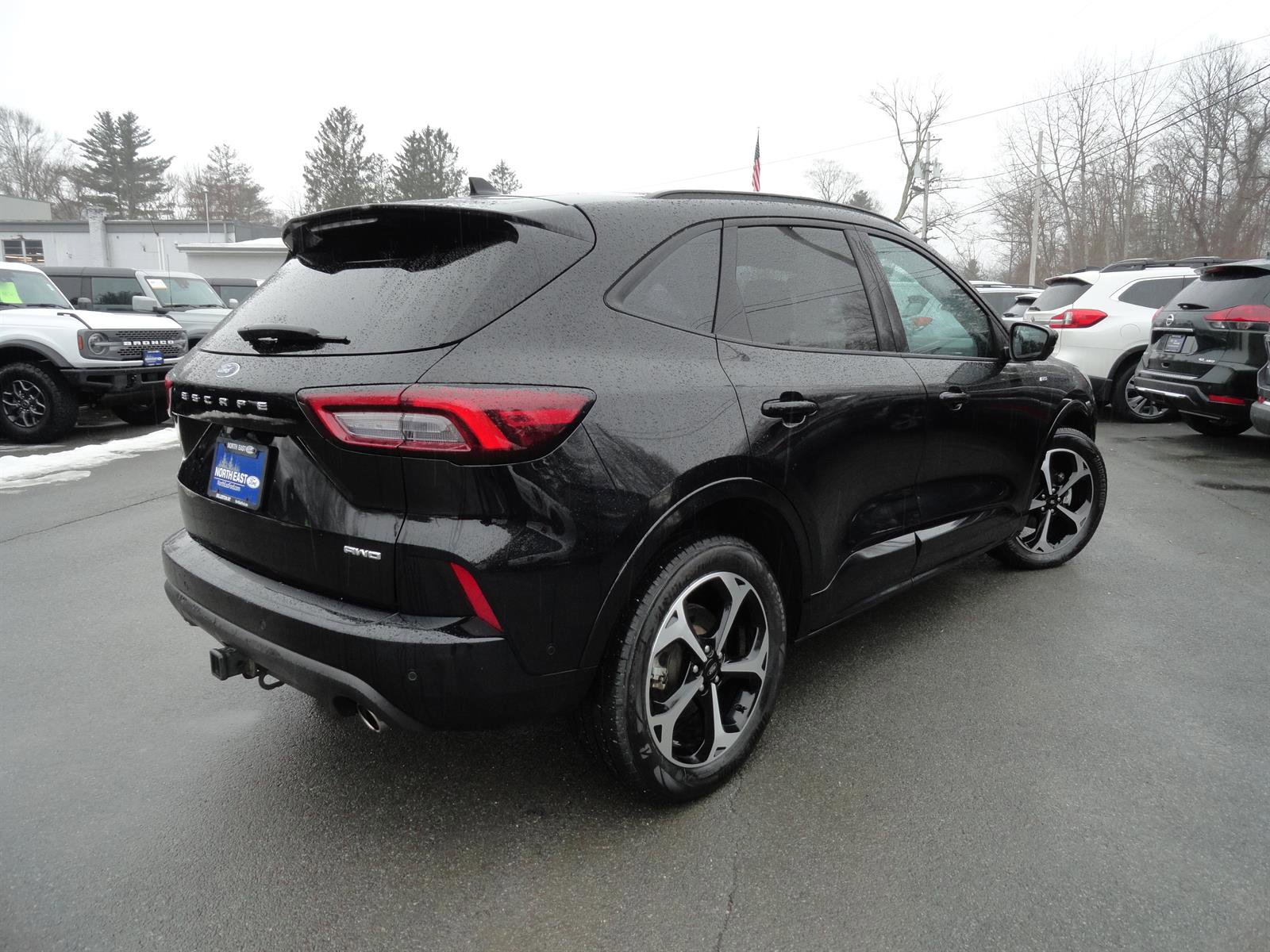 Certified 2023 Ford Escape ST-Line Elite w/ Premium Technology Package AWD/4WD image 5