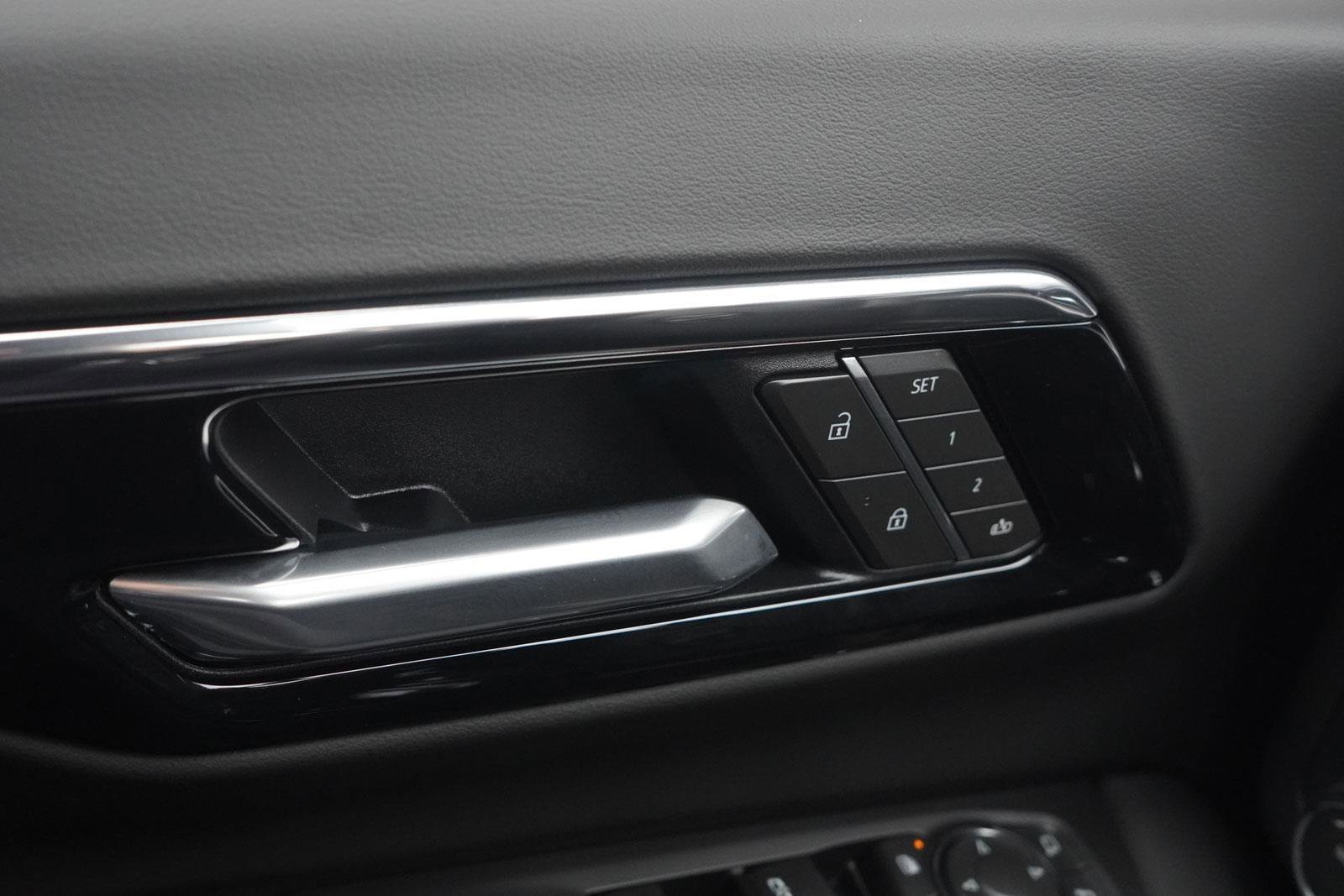 New 2026 Chevrolet Suburban High Country w/ Sun And Tow Package image 20