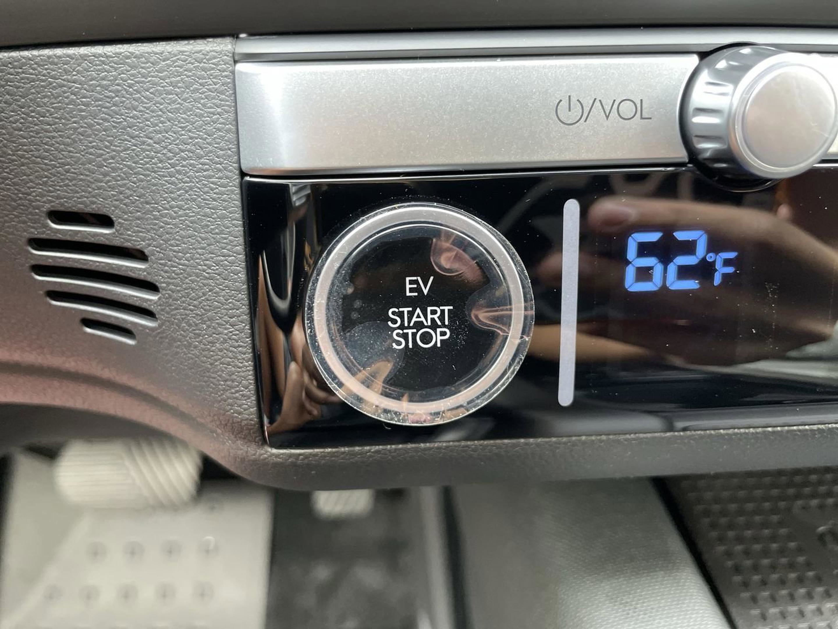 New 2025 Hyundai Ioniq 6 SEL image 29