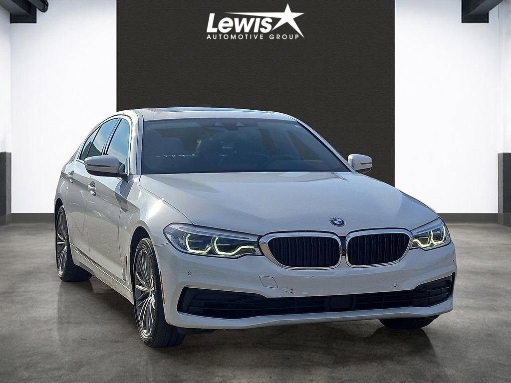 Used 2020 BMW 530i xDrive w/ Premium Package AWD/4WD image 6