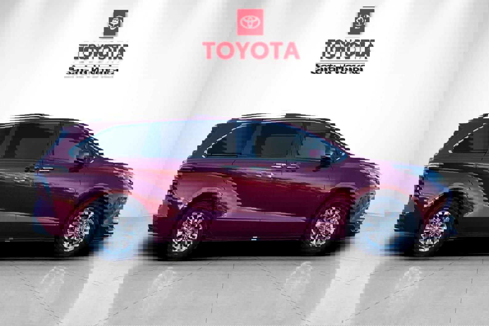 New 2026 Toyota Sienna XLE image 2