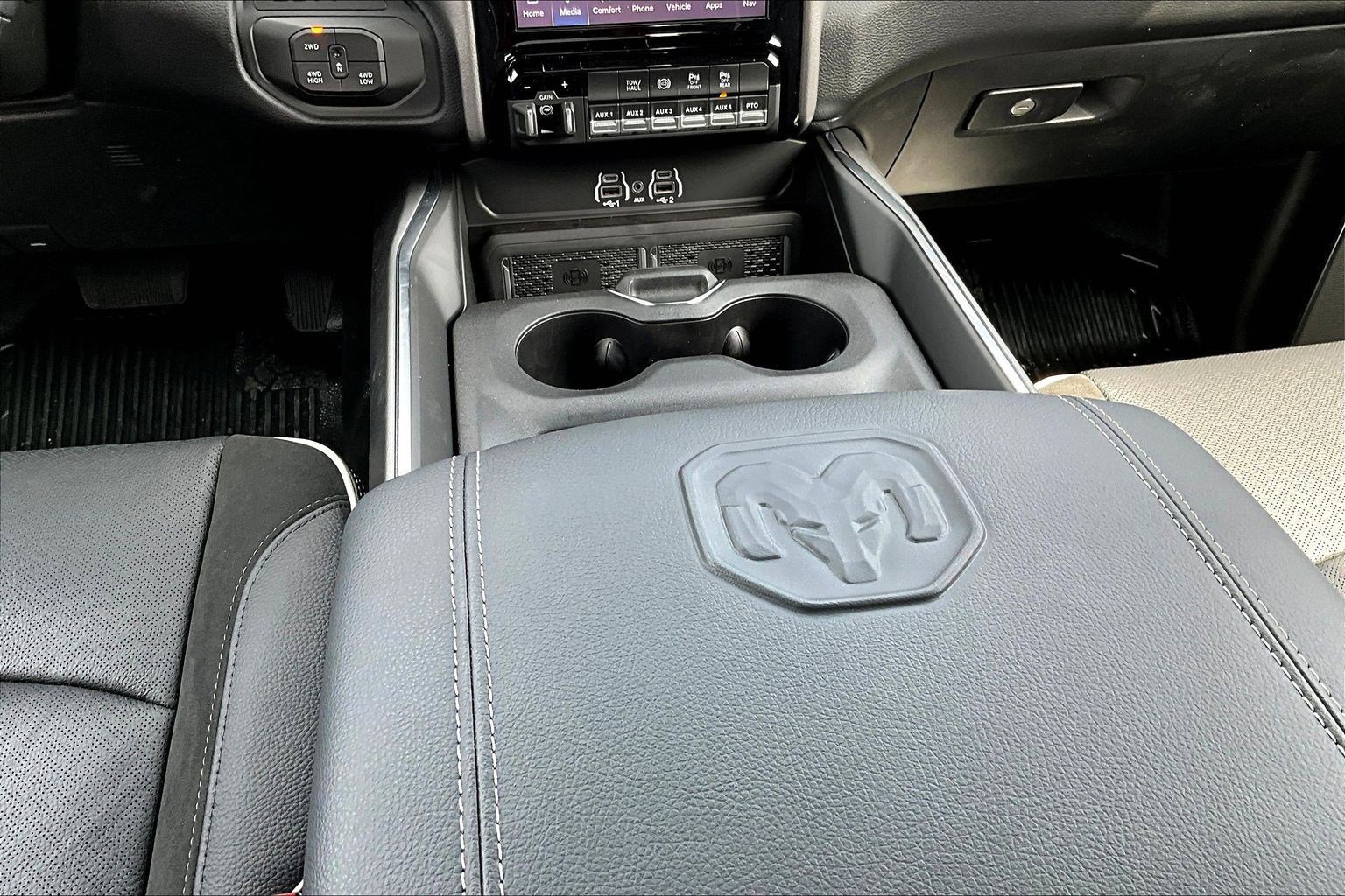 New 2026 RAM 4500 4x4 Crew Cab DRW image 12