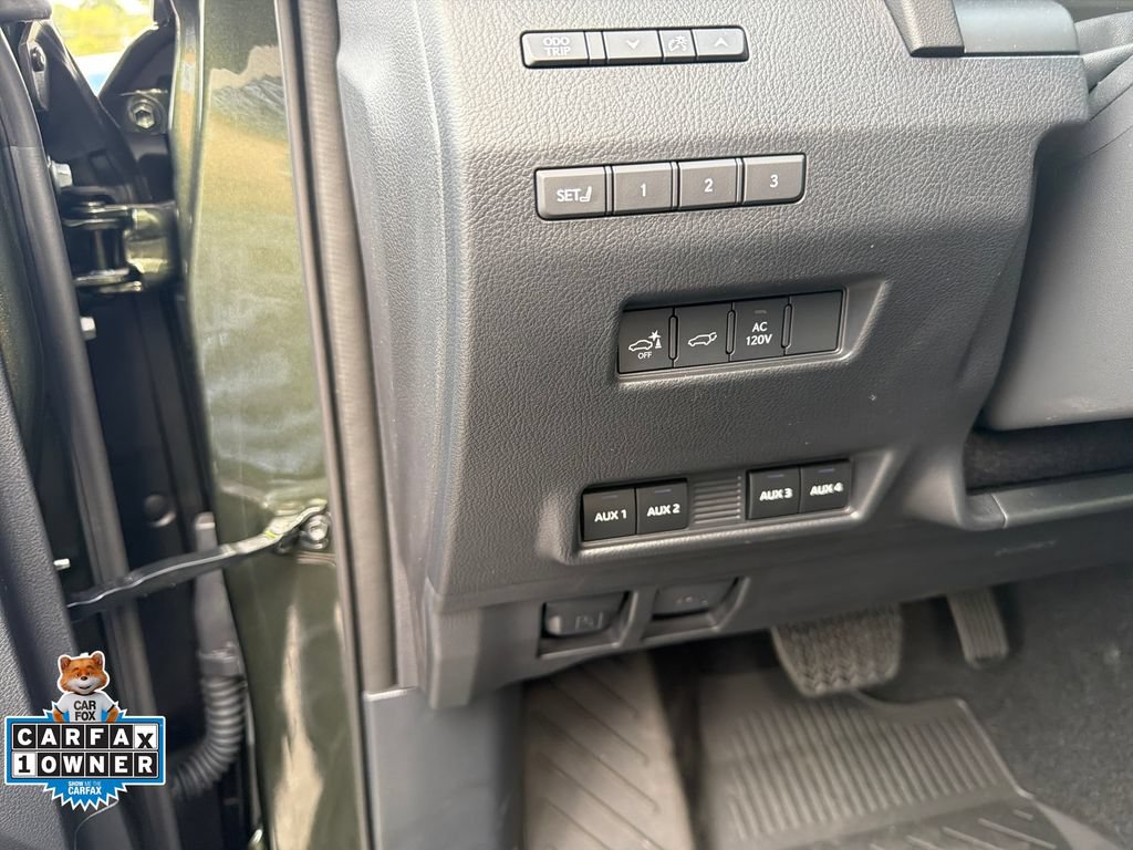 Used 2026 Lexus GX 550 AWD/4WD image 37