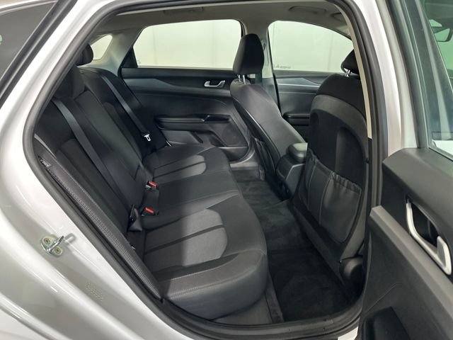 Used 2023 Kia K5 LXS image 27