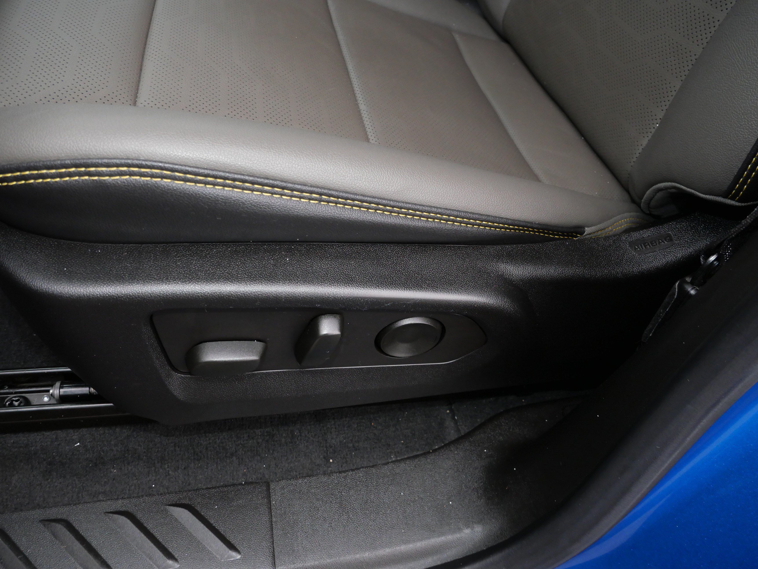 Used 2023 Chevrolet Colorado ZR2 w/ ZR2 Convenience Package III AWD/4WD image 20