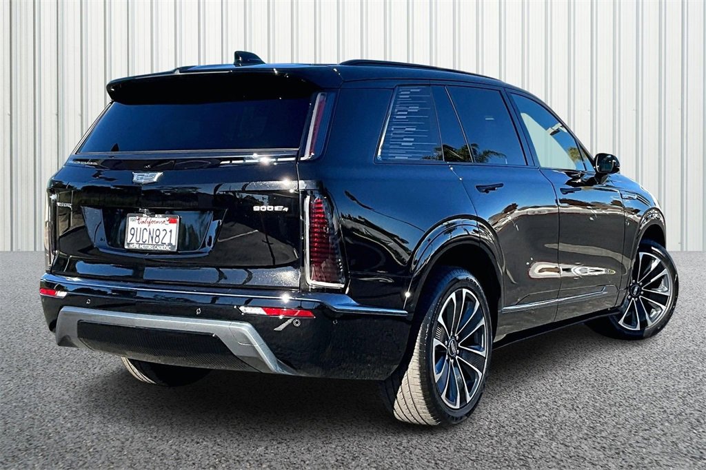 Used 2026 Cadillac Vistiq Sport image 26