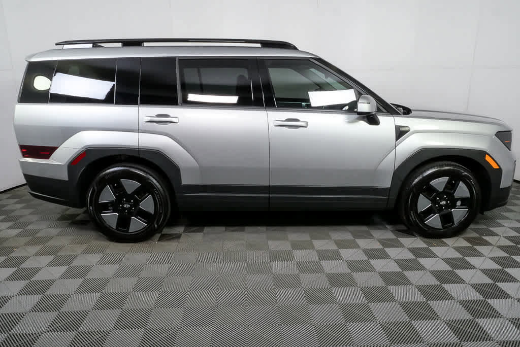 Certified 2024 Hyundai Santa Fe SEL image 2