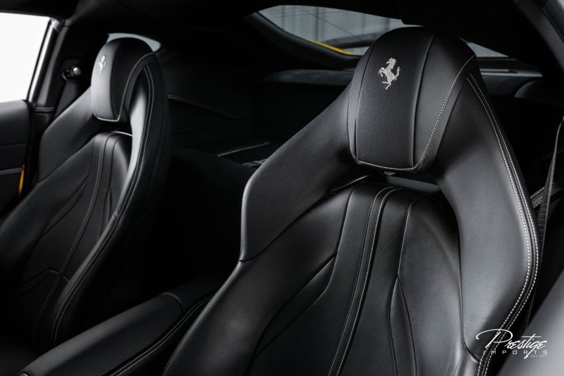 Used 2018 Ferrari 812 Superfast image 38