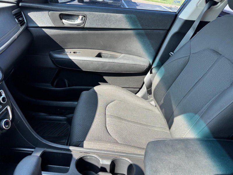 Used 2018 Kia Optima LX FWD image 13