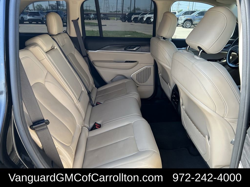 Used 2022 Jeep Grand Cherokee Limited image 30