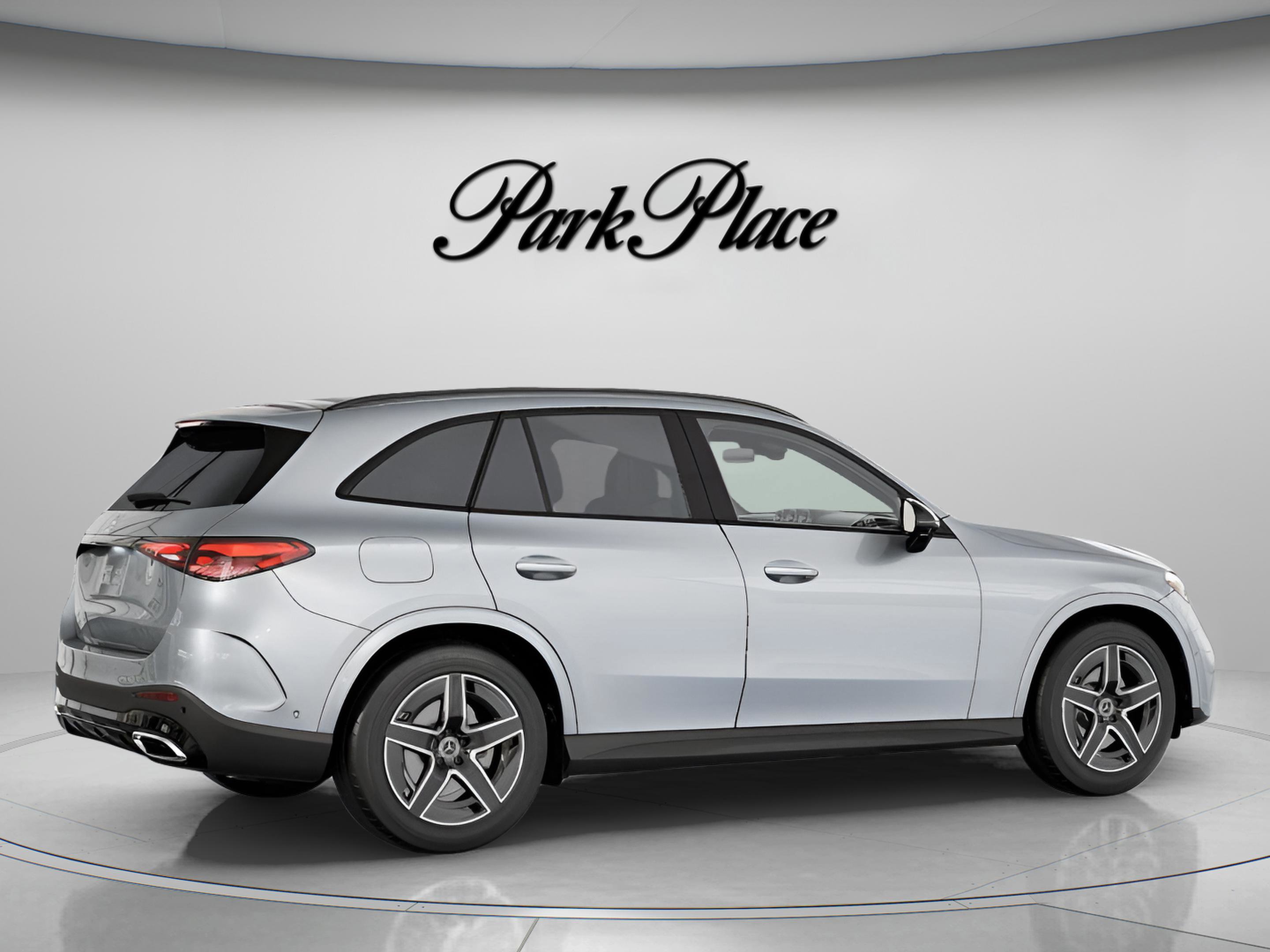 Certified 2025 Mercedes-Benz GLC 300 4MATIC w/ AMG Line image 23