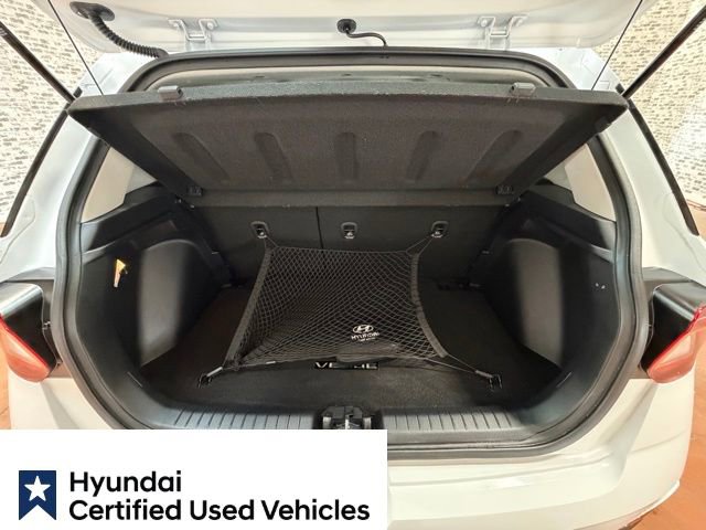 Certified 2025 Hyundai Venue SE image 14