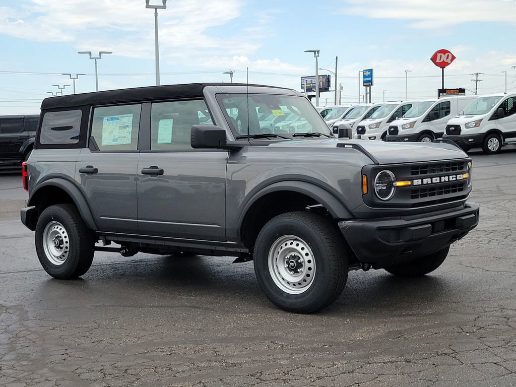 New 2026 Ford Bronco 4-Door AWD/4WD image 1