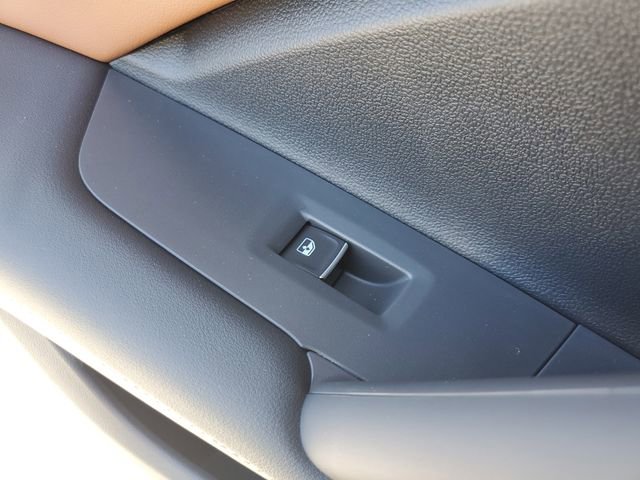 New 2026 Volkswagen Tiguan SEL R-Line image 14