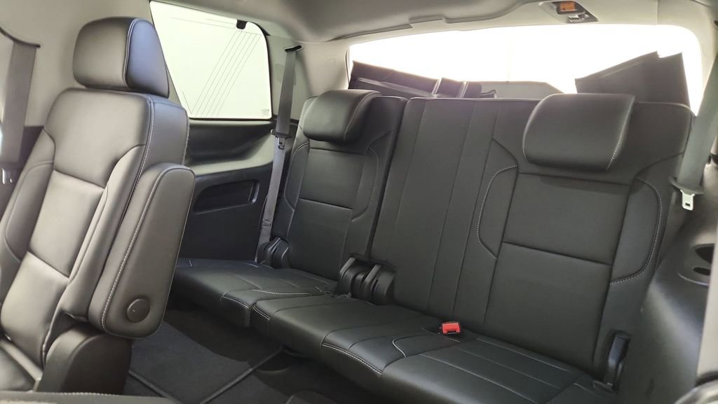 Used 2020 Chevrolet Tahoe Premier AWD/4WD image 37