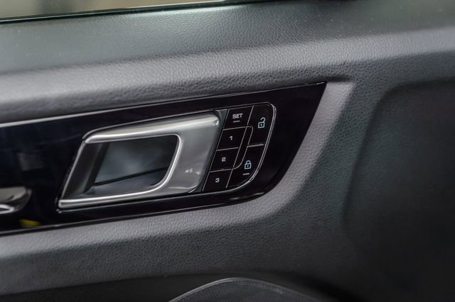 Used 2019 Porsche Cayenne image 49