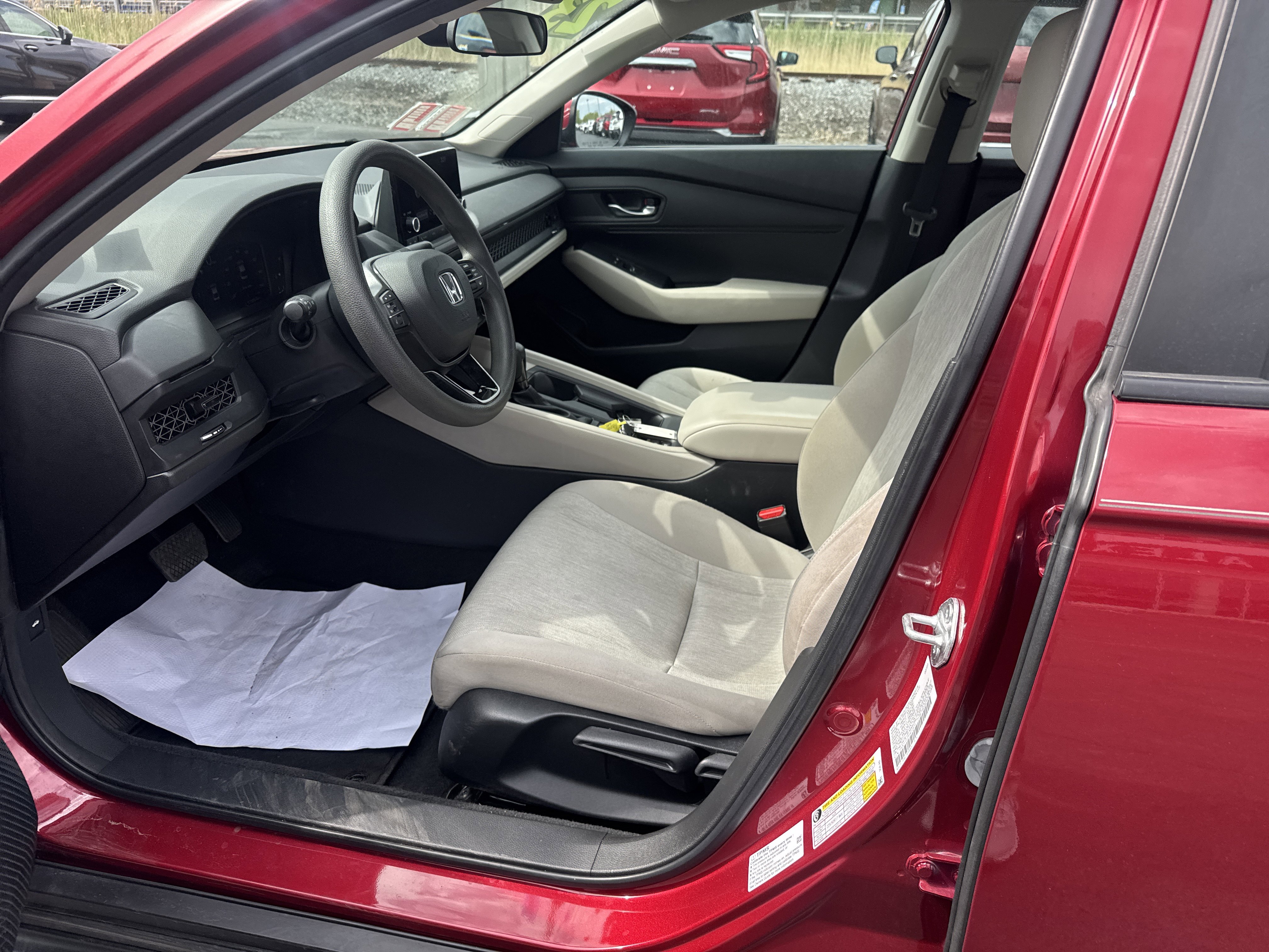 Used 2023 Honda Accord LX image 12