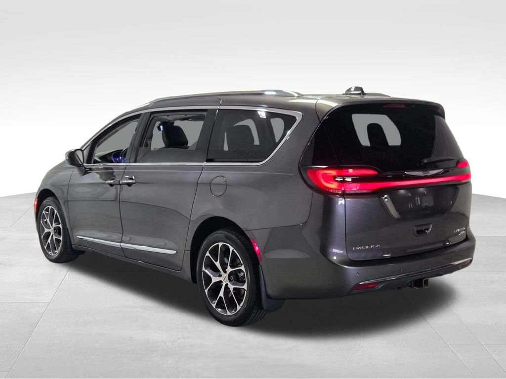 Used 2021 Chrysler Pacifica Limited AWD/4WD image 23