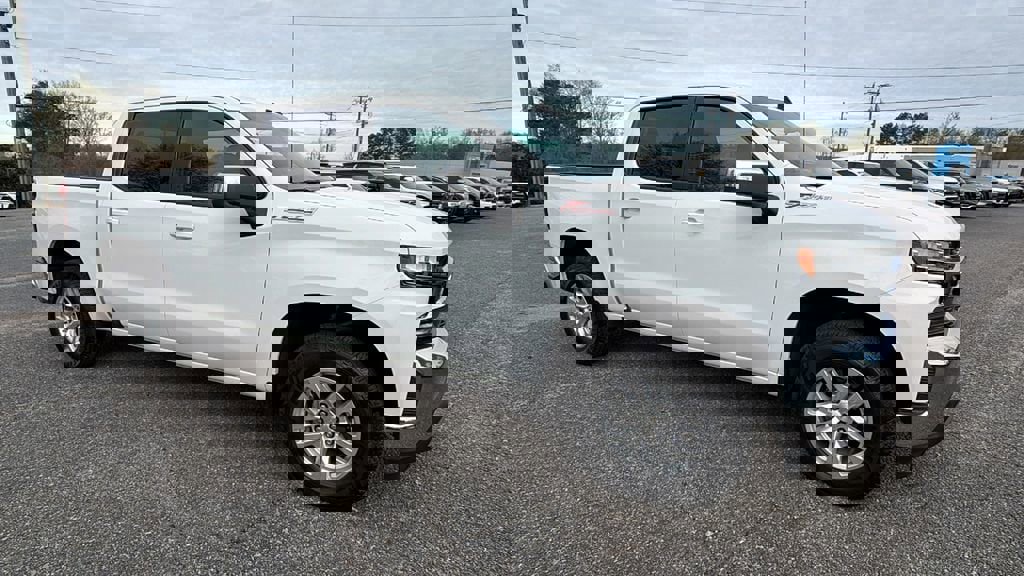 Used 2020 Chevrolet Silverado 1500 LT w/ All-Star Edition image 3