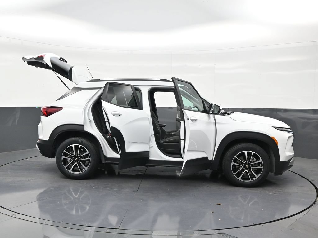 Used 2025 Chevrolet TrailBlazer LT FWD image 29