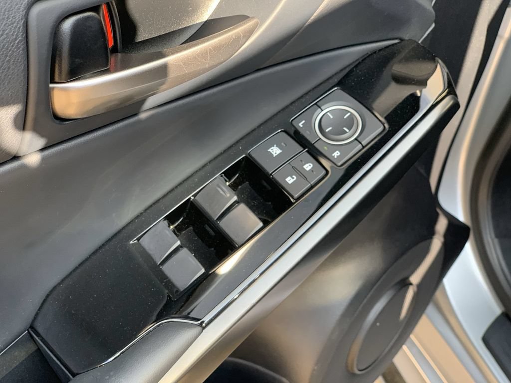 Used 2024 Lexus IS 300 RWD image 21