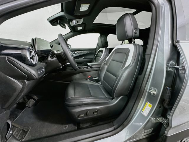 Used 2024 Chevrolet Blazer EV LT AWD/4WD image 4