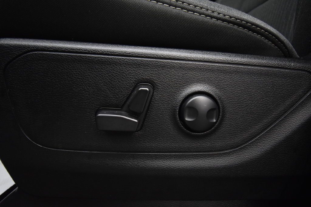 Used 2024 RAM 1500 Big Horn AWD/4WD image 22