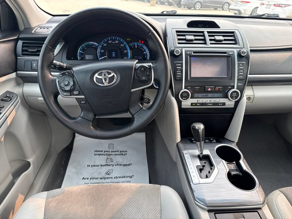 Used 2012 Toyota Camry XLE w/ Leather Pkg FWD image 11