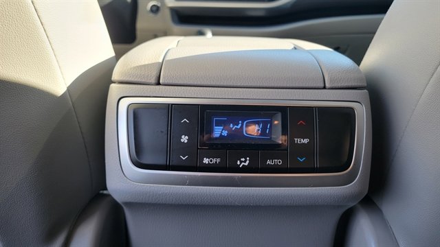 Used 2019 Toyota Highlander Limited AWD image 67