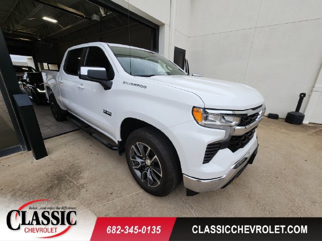 Used 2022 Chevrolet Silverado 1500 LT RWD image 1