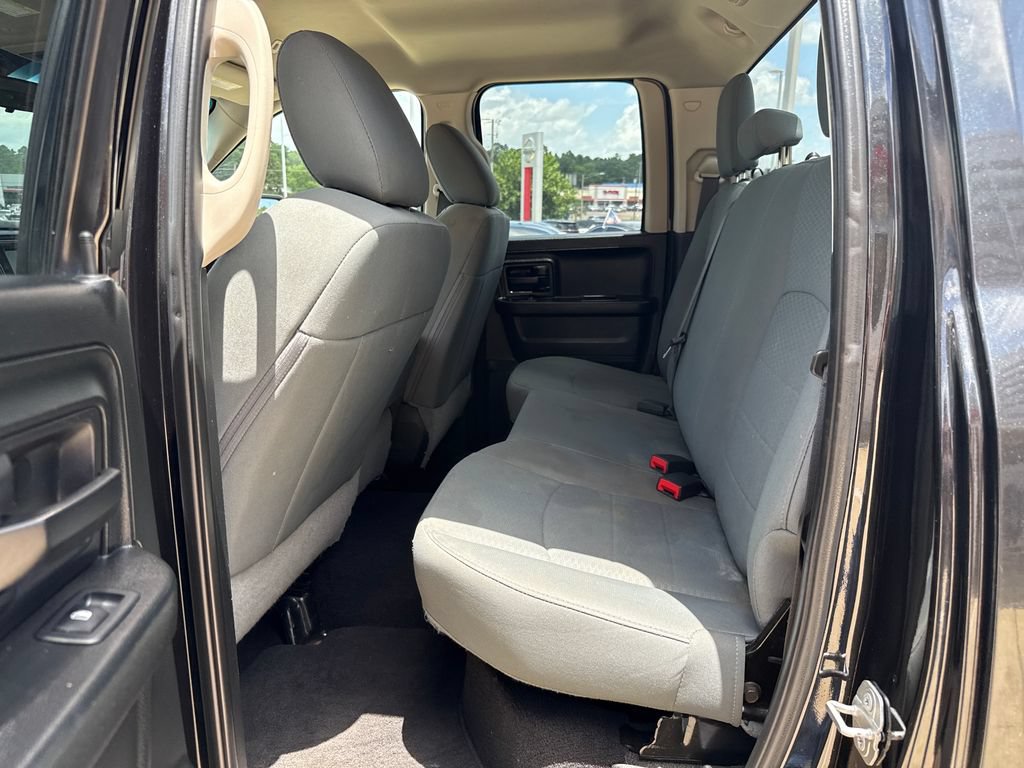 Used 2018 RAM 1500 Express w/ Black Ram 1500 Express Group AWD/4WD image 25