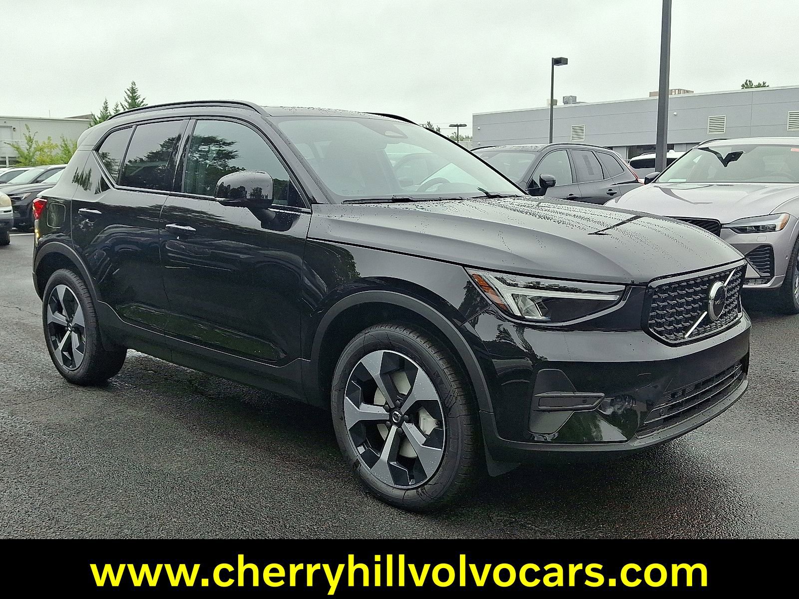 New 2026 Volvo XC40 B5 Core w/ Climate Package