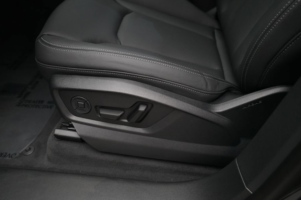 New 2026 Audi Q8 Premium Plus image 29