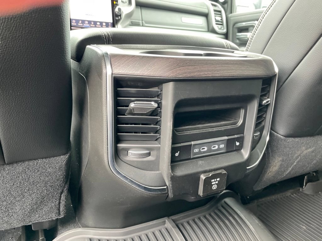 New 2026 RAM 2500 Laramie AWD/4WD image 15