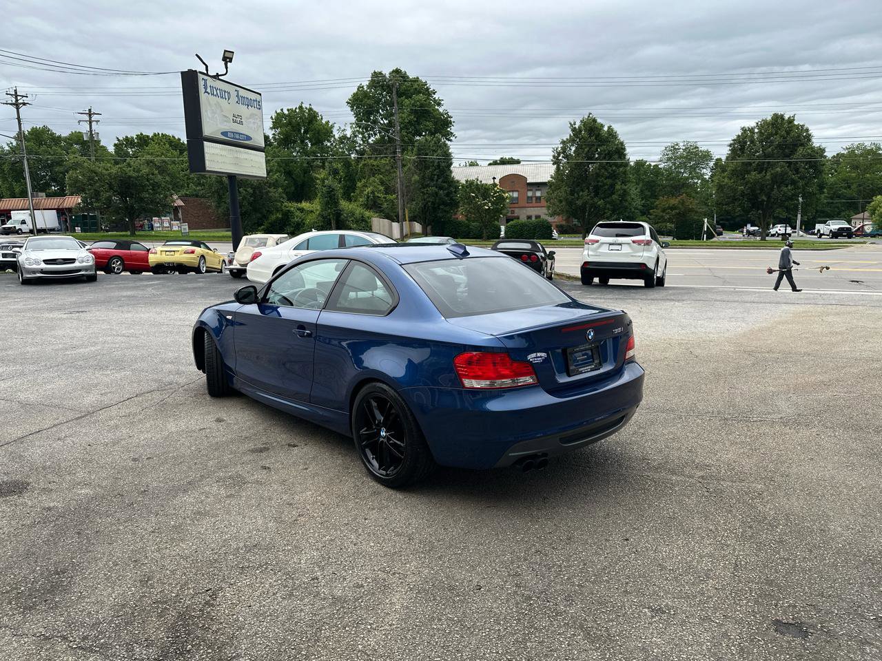 Used 2011 BMW 135i Coupe w/ Premium Pkg RWD image 6