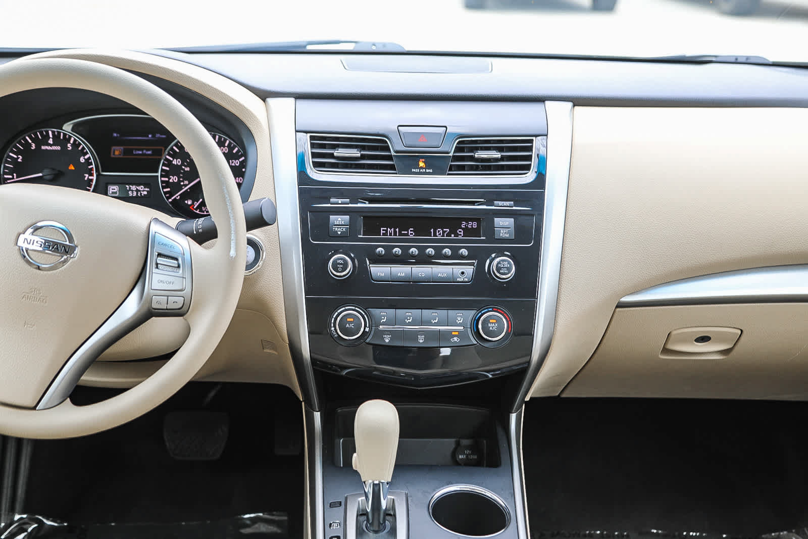Used 2015 Nissan Altima 2.5 S w/ Power Driver Seat Package FWD image 13