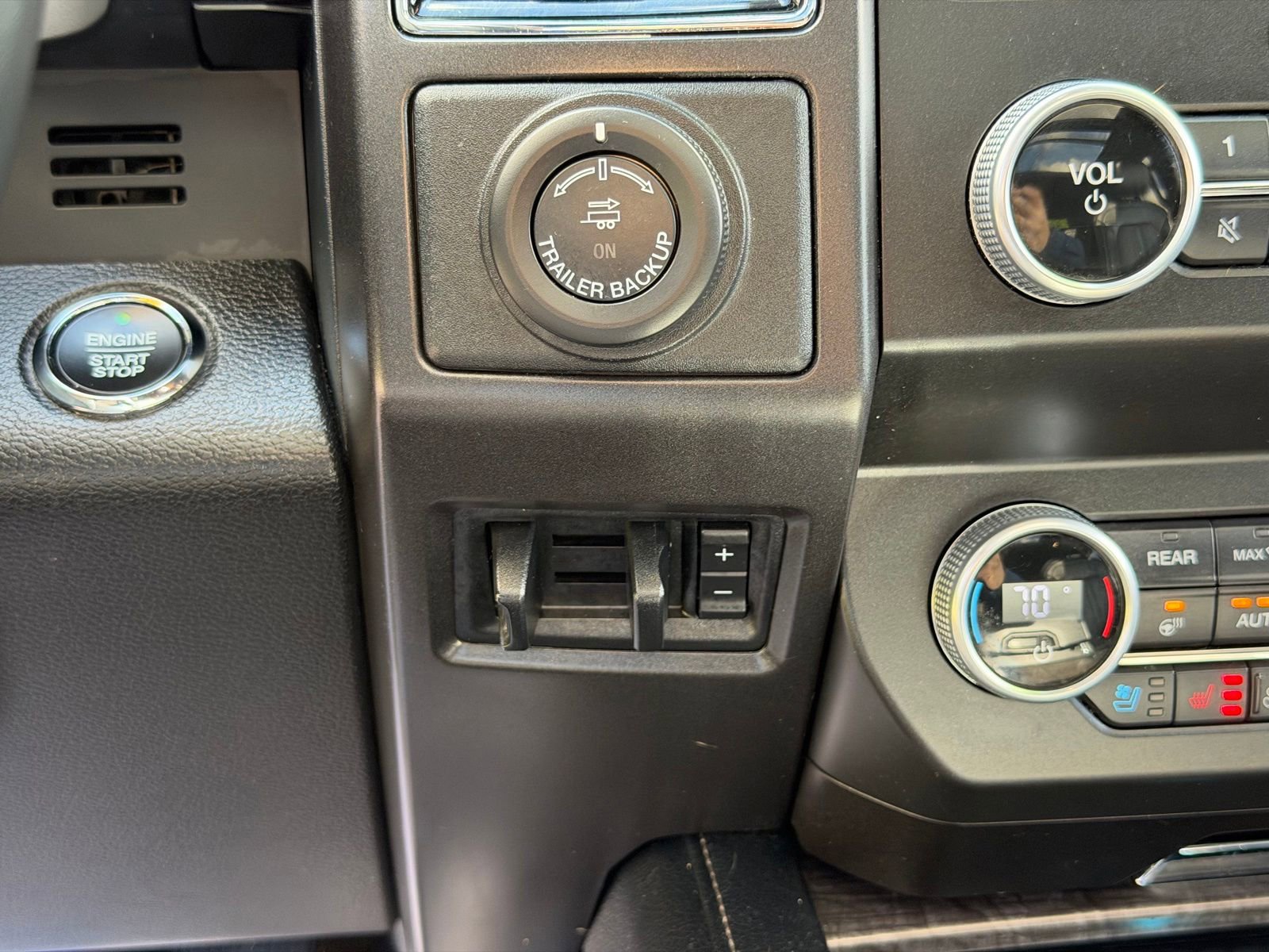 Used 2021 Ford Expedition Limited AWD/4WD image 26