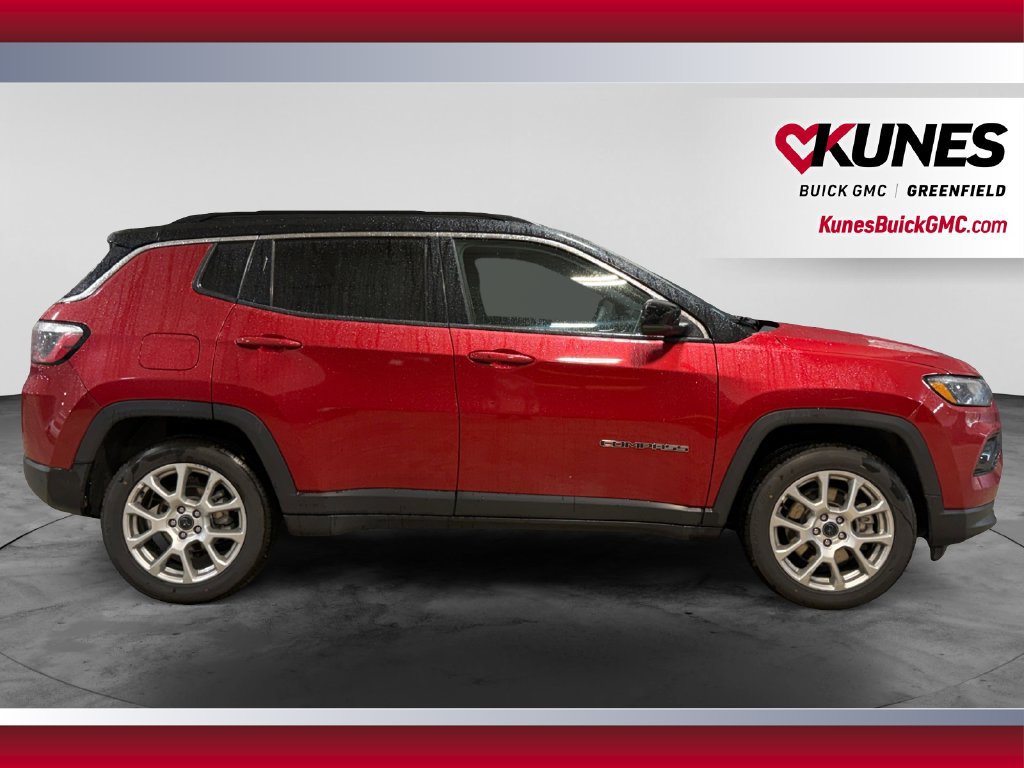 Used 2025 Jeep Compass Limited AWD/4WD image 12