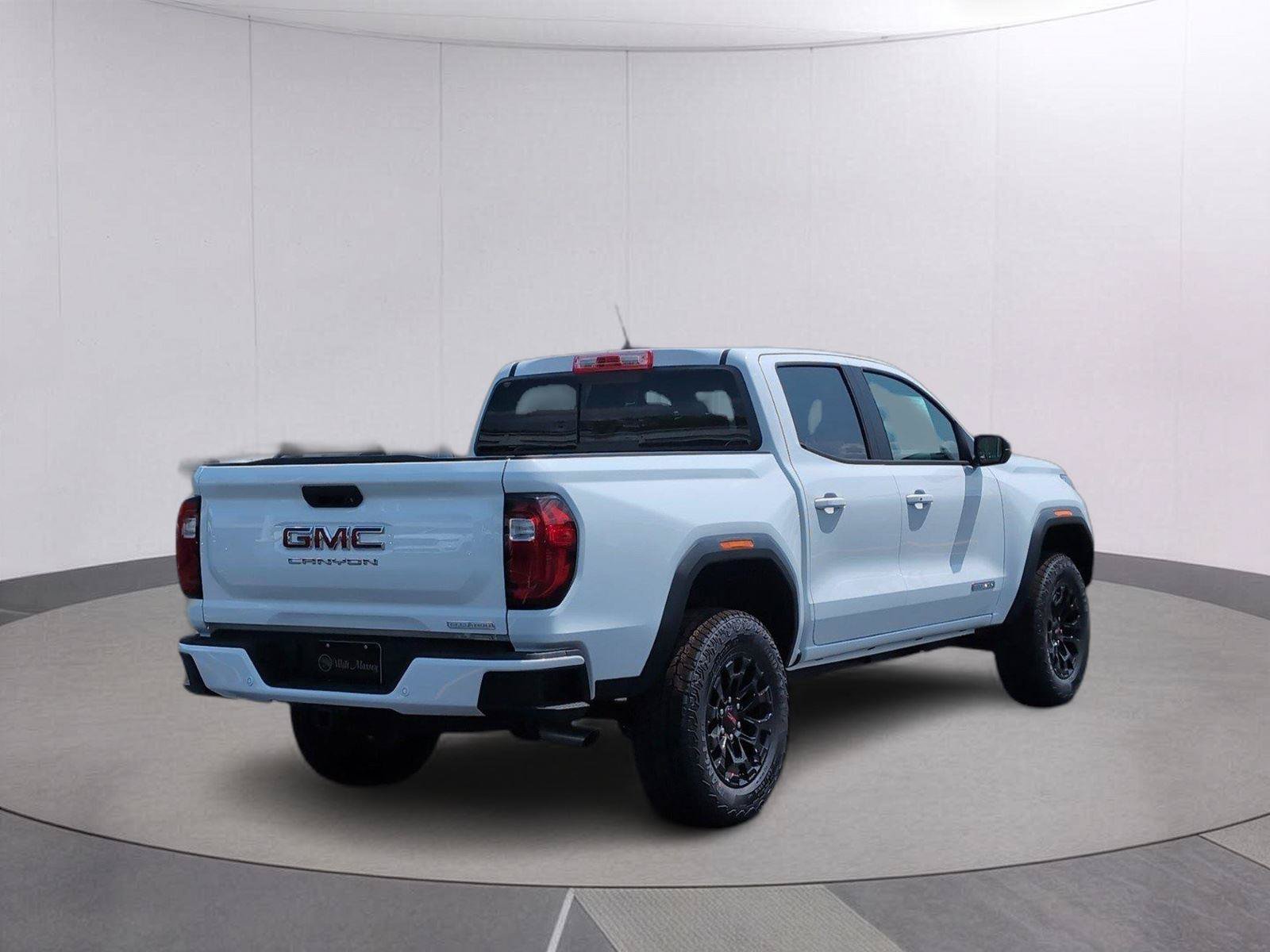 New 2026 GMC Canyon Elevation w/ Convenience Package RWD image 6