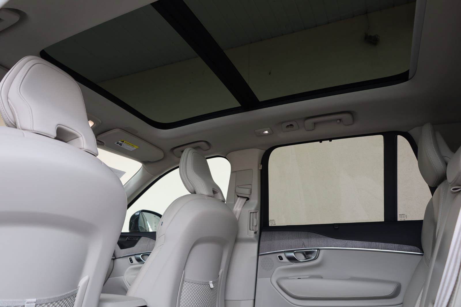 Used 2023 Volvo XC90 B6 Ultimate w/ Protection Package Premier AWD/4WD image 22