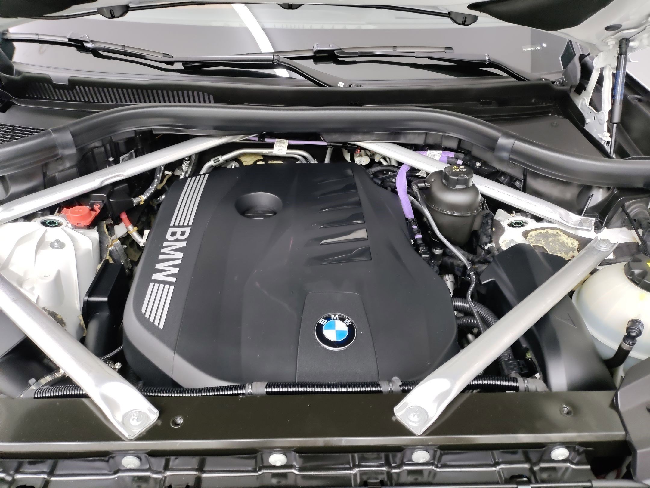 Certified 2024 BMW X7 xDrive40i w/ Parking Assistance Package image 31