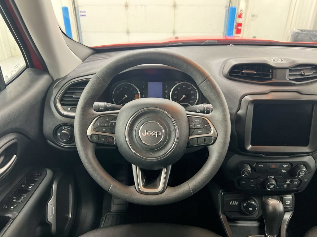 Used 2022 Jeep Renegade Sport w/ Sport Appearance Group AWD/4WD image 11