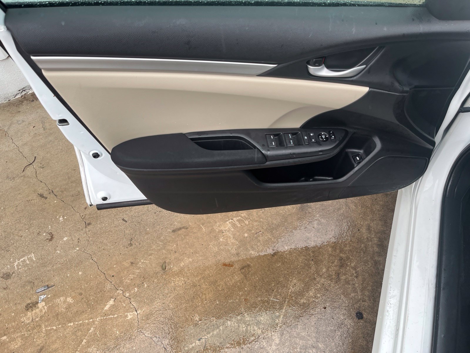 Used 2020 Honda Civic LX image 11