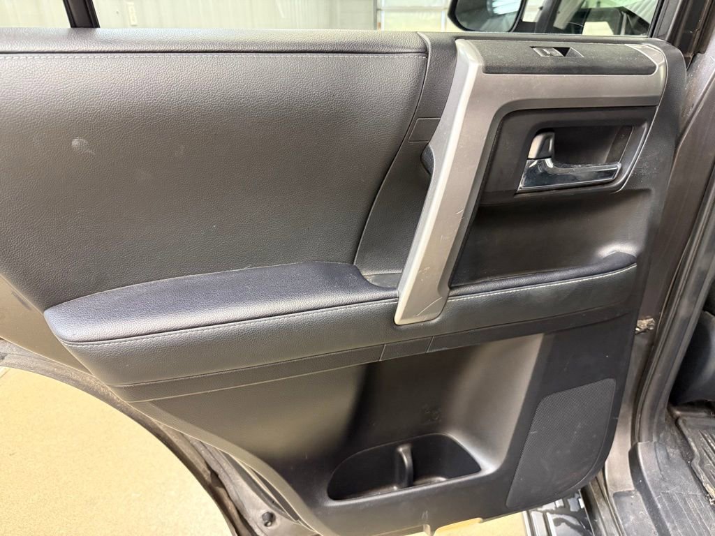 Used 2020 Toyota 4Runner SR5 AWD/4WD image 20